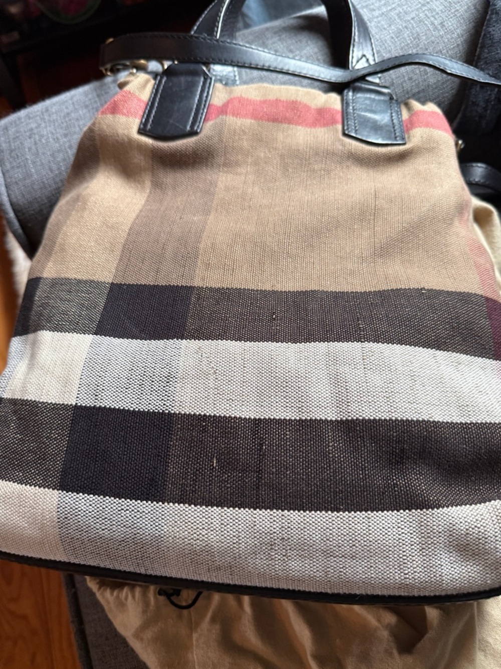 Burberry Beige Plaid Canvas Tote with Black Trim and Red Accent - Picture 8 of 12